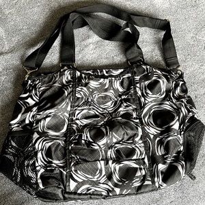 Thirty One All Pro Tote. Black and white swirl.